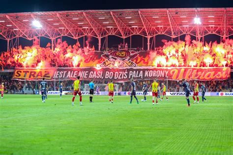 Frekwencja Na Stadionach PKO Ekstraklasy W 33 Kolejce Trzeci Komplet