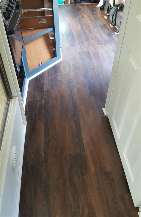 How To Install Peel And Stick Plank Vinyl Flooring At Thomashrogers Blog