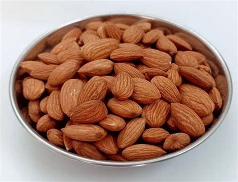 Variety Californai Almonds Organic Almond Nuts At Rs 500 Kg In Bengaluru