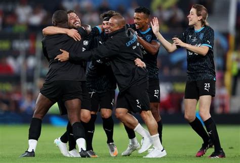 Soccer Aid Recap England Vs World Xi Robbie Keane Nets Twice