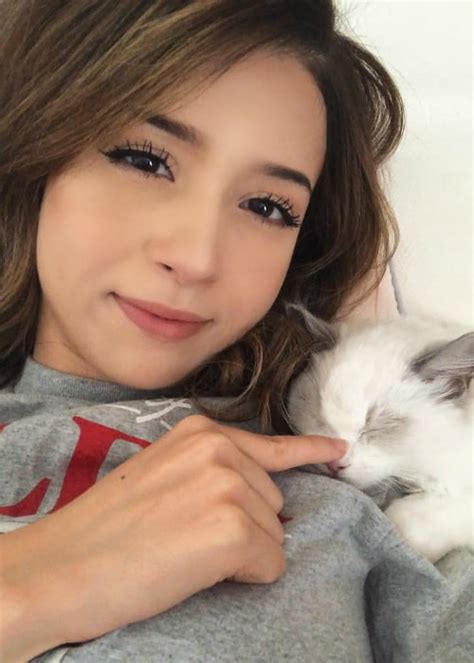 Pokimane Height Weight Age Body Statistics Healthy Celeb