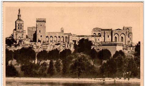 Avignon My Avignon Le Palais De Papes Vu De La Rive Droite Du