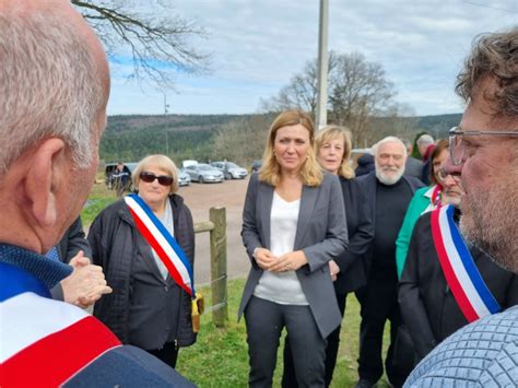 Vosges La Pr Sidente De L Assembl E Nationale Ya L Braun Pivet En