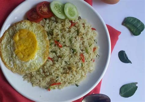 Resep Nasi Goreng Daun Jeruk Oleh Liha Ummu Maryam Cookpad