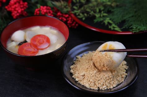 What Is Ozoni? All About Traditional Japanese New Year's Soup | tsunagu ...