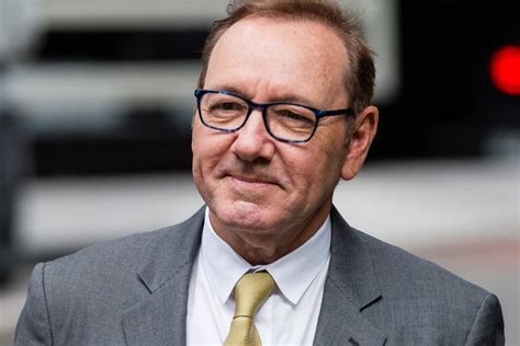 Kevin Spacey Reum Tiges Gest Ndnis Nach Freispruch Gala De