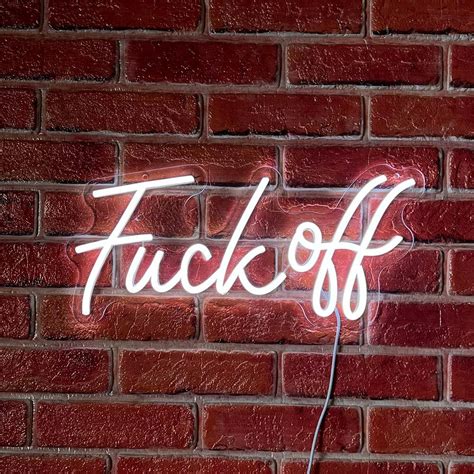 Letreros de neón con texto en inglés Fuck off letrero de luz de neón