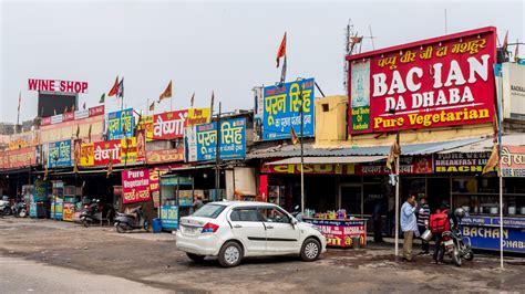 Indias Dhaba Restaurants From Scattered Roadside Truck Stops To