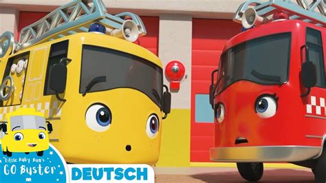 Das Blaulicht der Feuerwehr Räder des Busses Go Buster