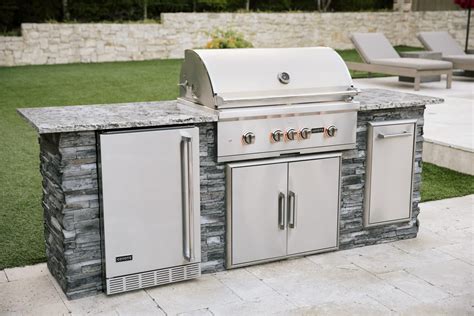 Create Outdoor Kitchen Designs in 5 Easy Steps | Coyote Outdoor Living