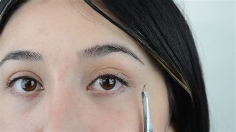 3 Ways To Apply Eyelash Extensions Wikihow