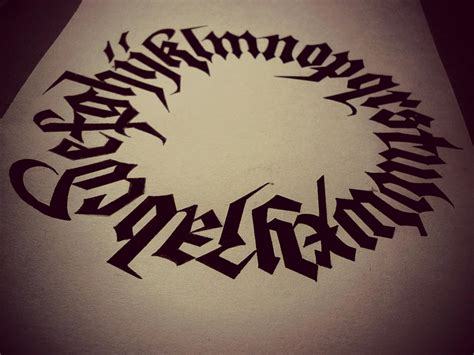 circular font by Undinya on DeviantArt