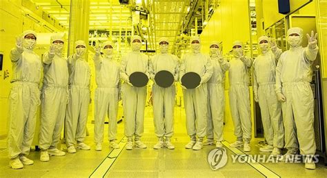 닛케이 삼성전자 日에 첨단 반도체 거점 신설2025년 가동