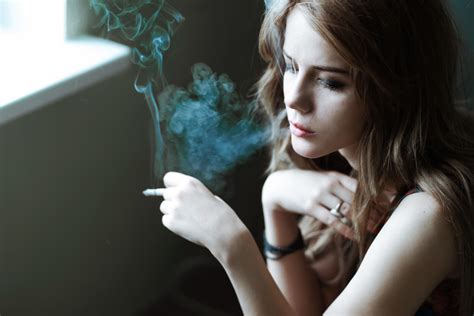 Girl Smoking Cigarette Wallpaper