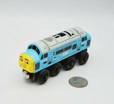 Thomas Wooden Railway D199 Limited Edition Y4084 by Fisher-Price ...