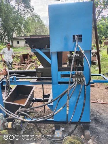 Semi Automatic Fly Ash Brick Making Machine At Rs In Ocl