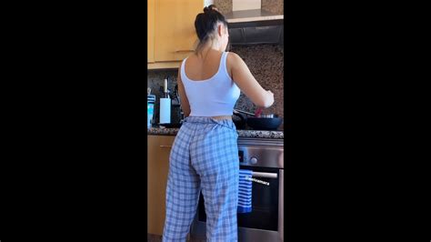 BOOTY TWERKING Cooking With Neiva Mara Spy Cam YouTube