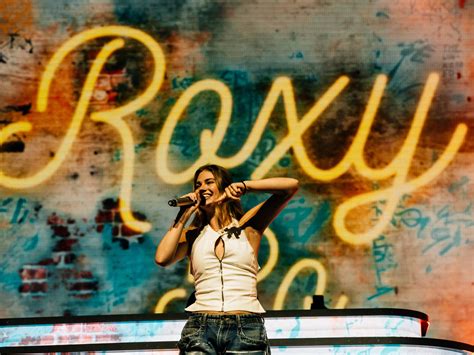 Roxy Dekker over over hits, Haribo en haters: ‘Het ene oor in, het