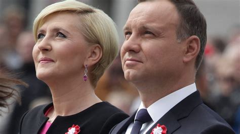 Andrzej I Agata Duda Na Uroczysto Ciach Dnia Flagi Ostatnio Czu O Ci I