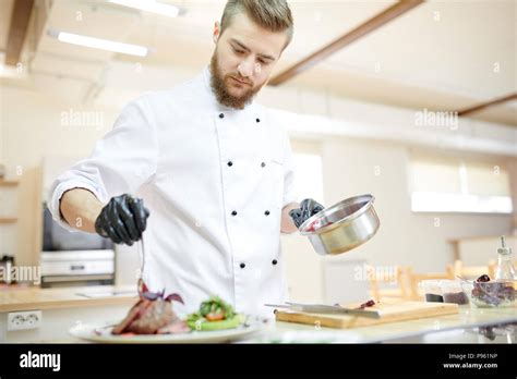 Beef Steak Plating Hi Res Stock Photography And Images Alamy