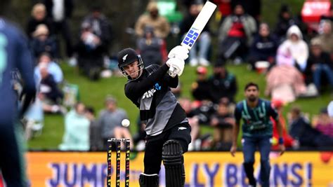 T Tri Series New Zealand Beat Pakistan By Wickets