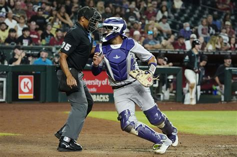 Rockies de Colorado dejan libre a Elías Díaz