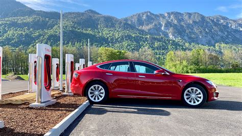 Tesla öffnet deutsches Supercharger Netz Laden