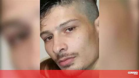 Fam Lia De Suspeito De Triplo Homic Dio Em Lisboa Regressa A Casa