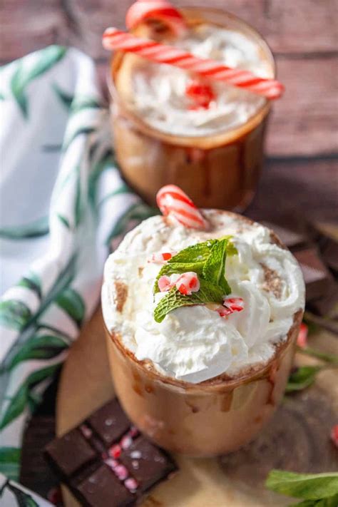 How To Make Festive Peppermint Hot Chocolate That Rivals Your Local Coffee Shop