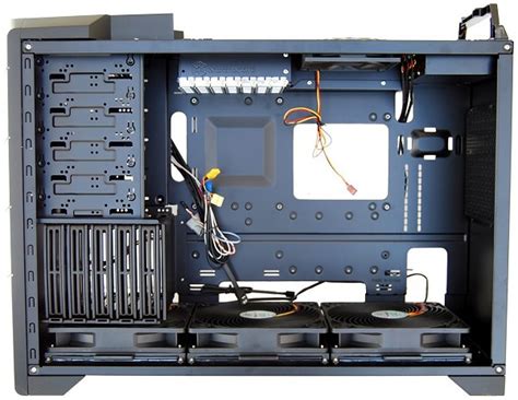 Silverstone Raven 2 Evolution Rv02 E Atx Case Review Rv02 E Internal Design Techspot