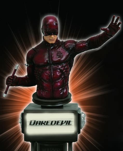 SEP084902 MARVEL DAREDEVIL MOVIE FINE ART BUST Previews World