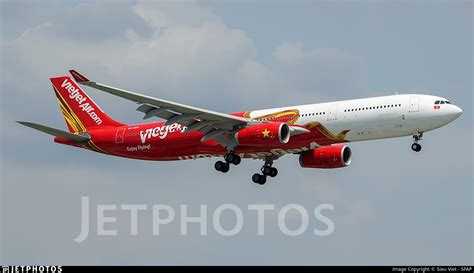 VN A815 Airbus A330 343 VietJetAir Sieu Viet JetPhotos