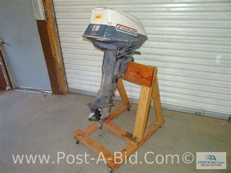 Evinrude 25 HP Outboard M Elsenpeter Auctions Real Estate Inc Dba