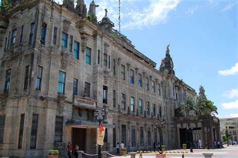 University Of Santo Tomas Ust Main Building Paolo Alejo Flickr