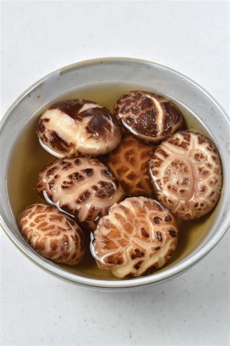 How to Cook with Dried Shiitake Mushrooms - Wednesday Night Cafe