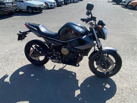 Купить б у Yamaha XJ6 FZ6R инжектор 6 передач в Москве чёрный naked bike 2011 года по цене