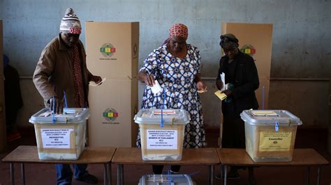 Zimbabwe Elections Voters Cast Ballots In Landmark Polls News Al