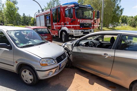 Unfall Auf Kreuung In Freiberg Suzuki Fahrerin Im Krankenhaus