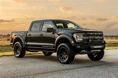 Velociraptor Ford Truck