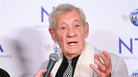 Ian Mckellen Incoraggia I Giovani Attori Gay A Fare Coming Out Nascondersi Stupido