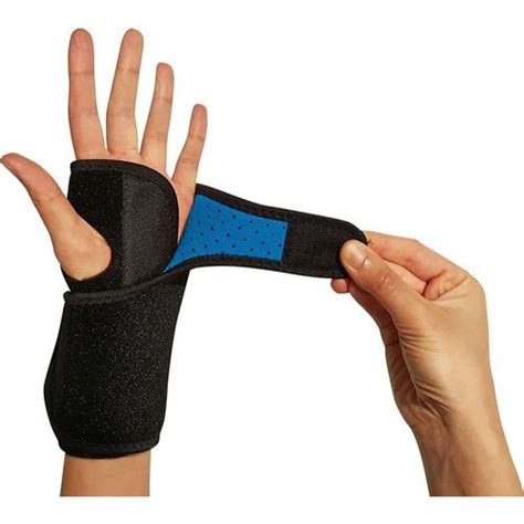 Fabric Sleeves Neoprene Wrist Brace At ₹ 200 In Bengaluru Id 21870841133