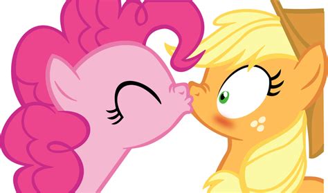 Applejack And Twilight Sparkle Kiss