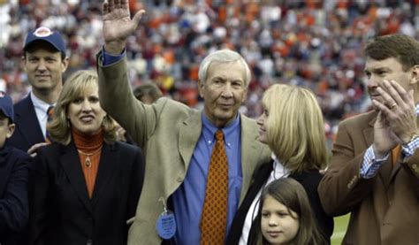 Legendary Auburn Coach Pat Dye Passes Away At 80 - AuburnSports