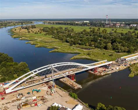 Symbolic Railway Bridge Replaced Mammoet Case Study