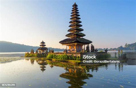 Ulun Danu Beratan Temple Floating Temple Bedugul Bali Stock Photo