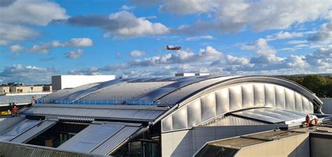 Gatwick Airport Unveils Its Revamped Station Railway Technology