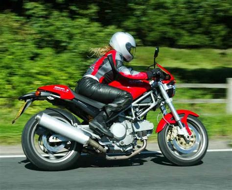 DUCATI MONSTER 620 (2001-2006) Review, Specs & Prices