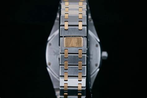 Audemars Piguet Royal Oak Two Tone – Analog:Shift