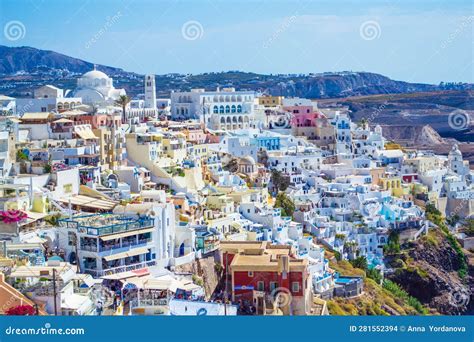 magnificent tarditional architecture fira capital town santorini