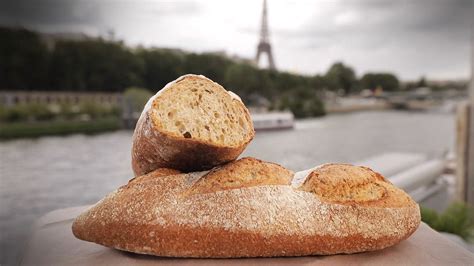 La Recette Du Fameux Pain Aux Figues De Maison Kayser Maison Kayser